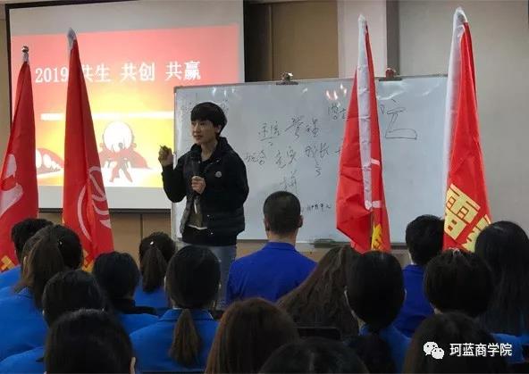 ob�羺������ѵ����Ա�����ȴ��Բ������